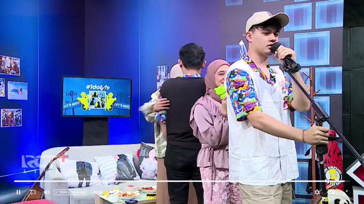 anindira_nara's tweet photo. W for Waduh ini mah 🤣🤣 

#idolyfepanaroma https://t.co/KFWkpjKJY8