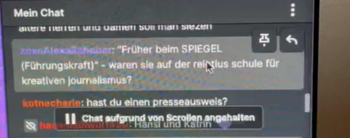 KathrinBreer's tweet photo. Liege krank im Bett 🤒 Speicher ist zu voll. Hilft mir bitte jemand beim Datensichern? Musste grad Material vom Stalker sichten, vom Drogen-Nachbarn, und von meinem #JIP21-Stipendium. Ich halte das alleine nicht mehr aus.
Triggerwarnung: Hass & Gewalt. Bezug: @derspiegel u.a. https://t.co/IDELlJdnjT
