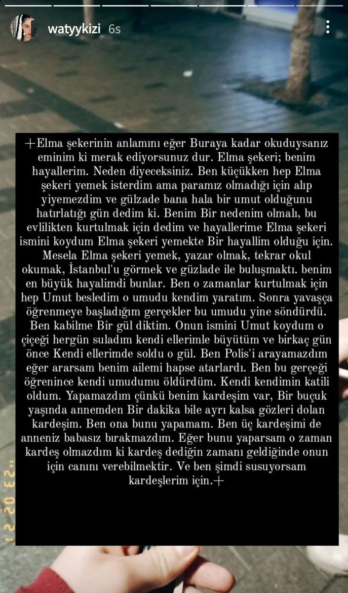 salveadsolem's tweet photo. daha 15 yaşında minnacık önünde çok zaman var ve ailesi zorla evlendirmeye çalışıyor... hiç mi bir şey yapamayız polisi arayamaz mıyız bu böyle kalmamalı. Ayşe gülün sesini nasıl duyuracağız https://t.co/olE3RXEIYp