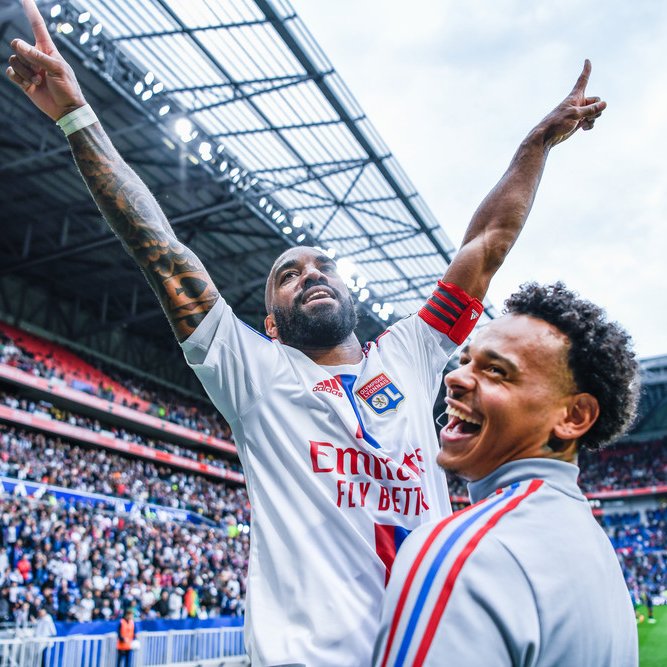 Olympique Lyonnais tweet media