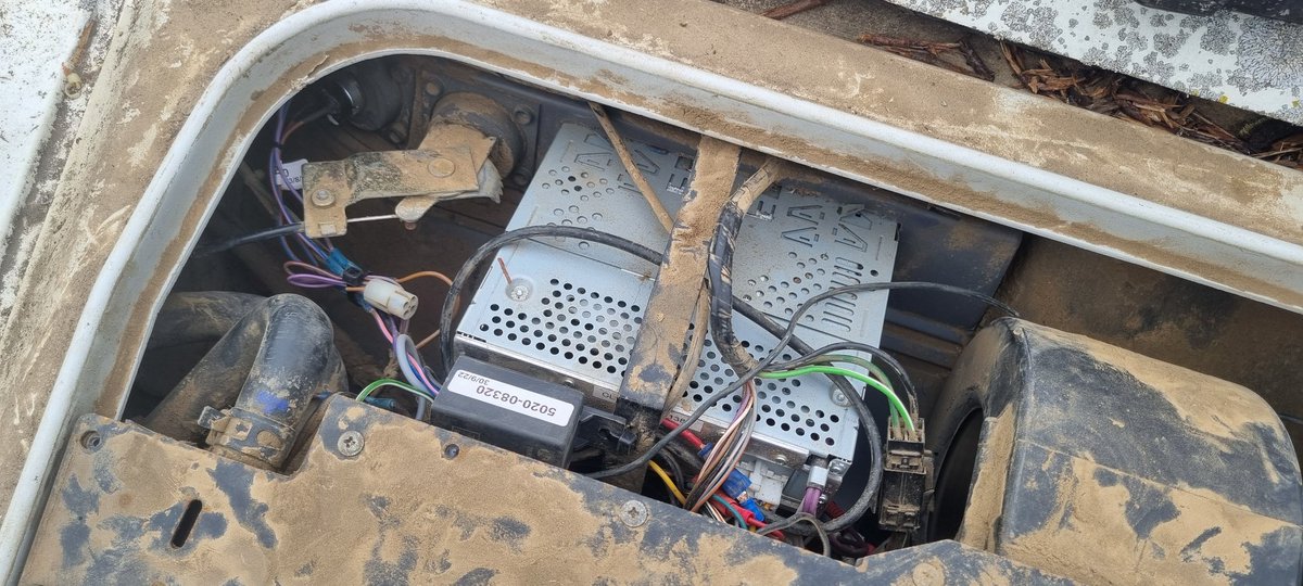 PinPoint_HxGN's tweet photo. 1st job of the day done! A new thermostat fitted to this @CNHIndustrial Ford 7840 as the old one had been removed! Leaving a system like that will cause untold problems... like damaging the compressor!

📲 07551 898595

@SamcoShrim @TestoLimited
@AMAAirCon https://t.co/8nXxg8wUrb