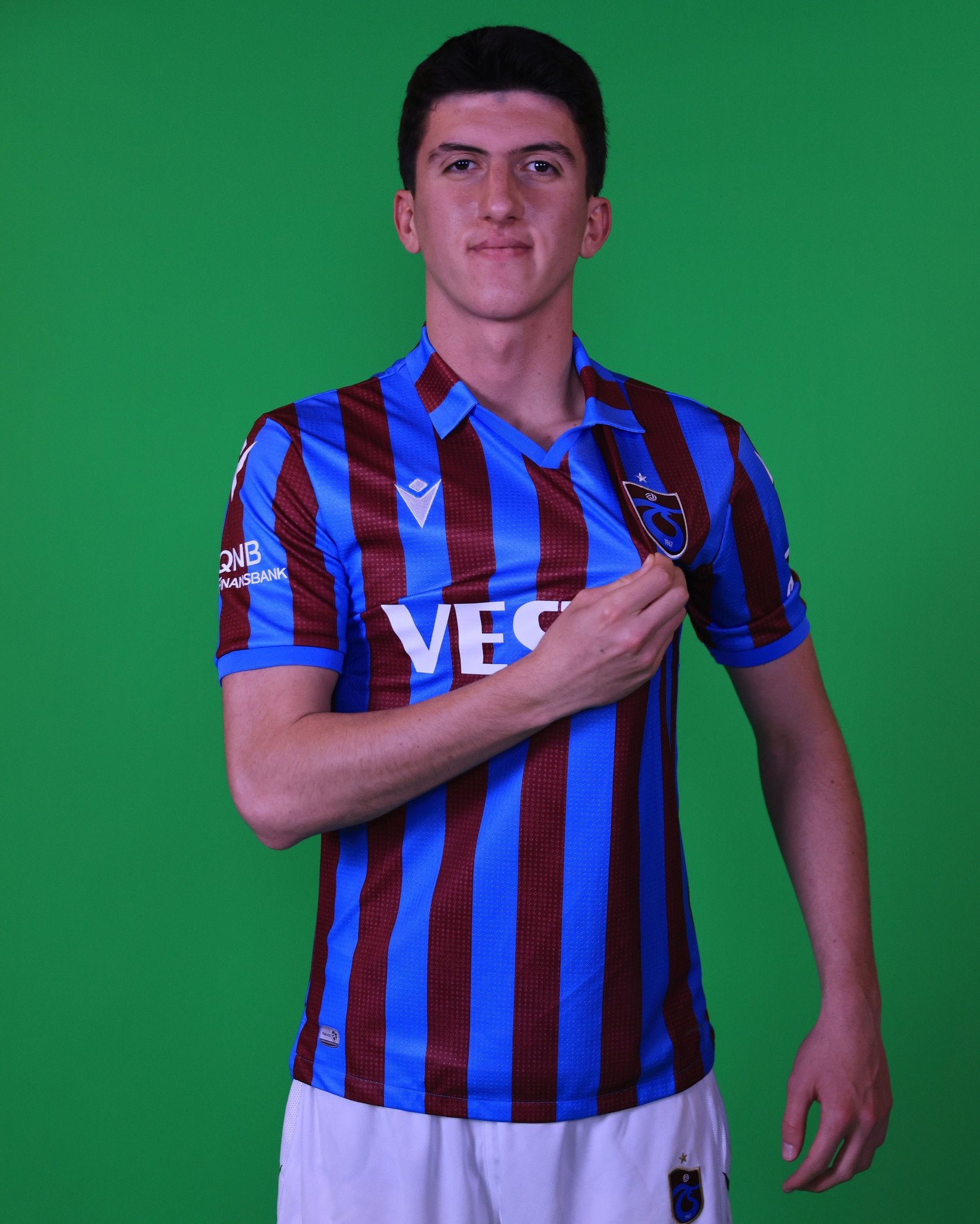 Asist Analiz on X: "Göztepe, Trabzonspor'dan Taha Altıkardeş ile 1 yıl  opsiyonlu 3+1 yıllık sözleşme imzaladığını açıkladı.  https://t.co/U7k4aH1cBW" / X