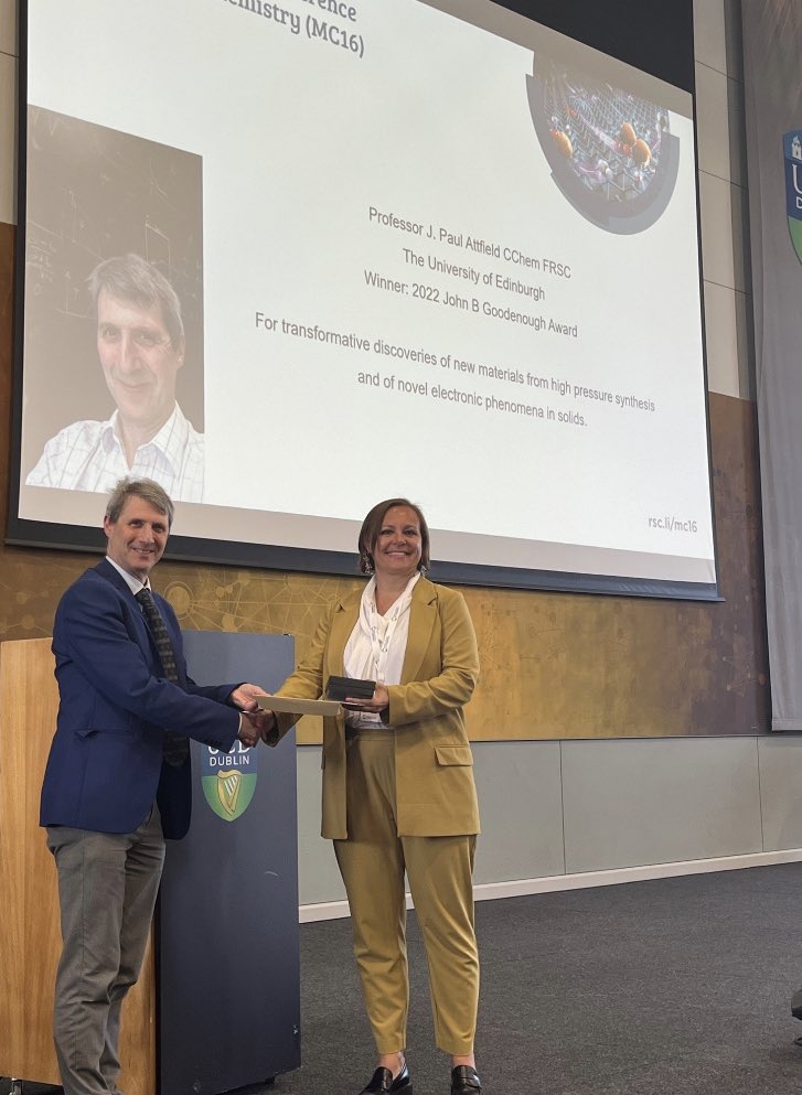 garden_jenni's tweet photo. Fantastic to see Prof. Paul Attfield being awarded the @RoySocChem John B Goodenough Award at #MC16, with some lovely personal recollections. Congratulations Paul! @EdinburghChem #materialschem https://t.co/nuvNtKoj6z