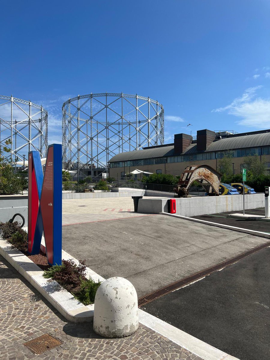 erikamandraf's tweet image. Finding the right path forward for #energytransition. 
We&apos;re about to host the presentation of the first volume of the @IRENA World Energy Transitions Outlook: 1.5°C Pathway at Gasometer complex in Rome and live on eni.com.
#WETO23