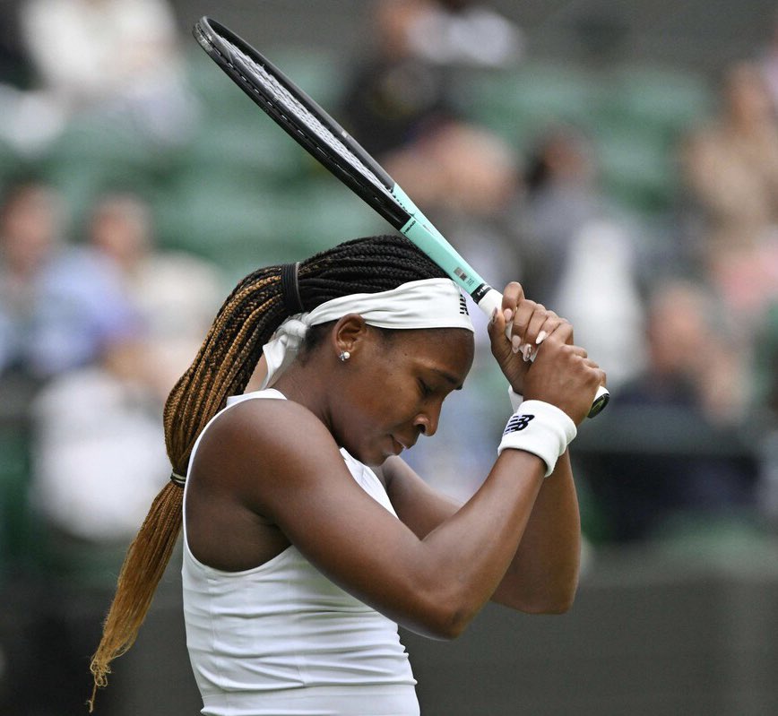 Coco Gauff on loss to Sofia Kenin:

“She had nothing to lose. She won a GS but she's in a tough spot in her career. So I knew coming in she’d play with a lot of motivation. It’s always possible for someone to get back to that level. How she played today, it shouldn’t be too long” https://t.co/YoxduRrG7h