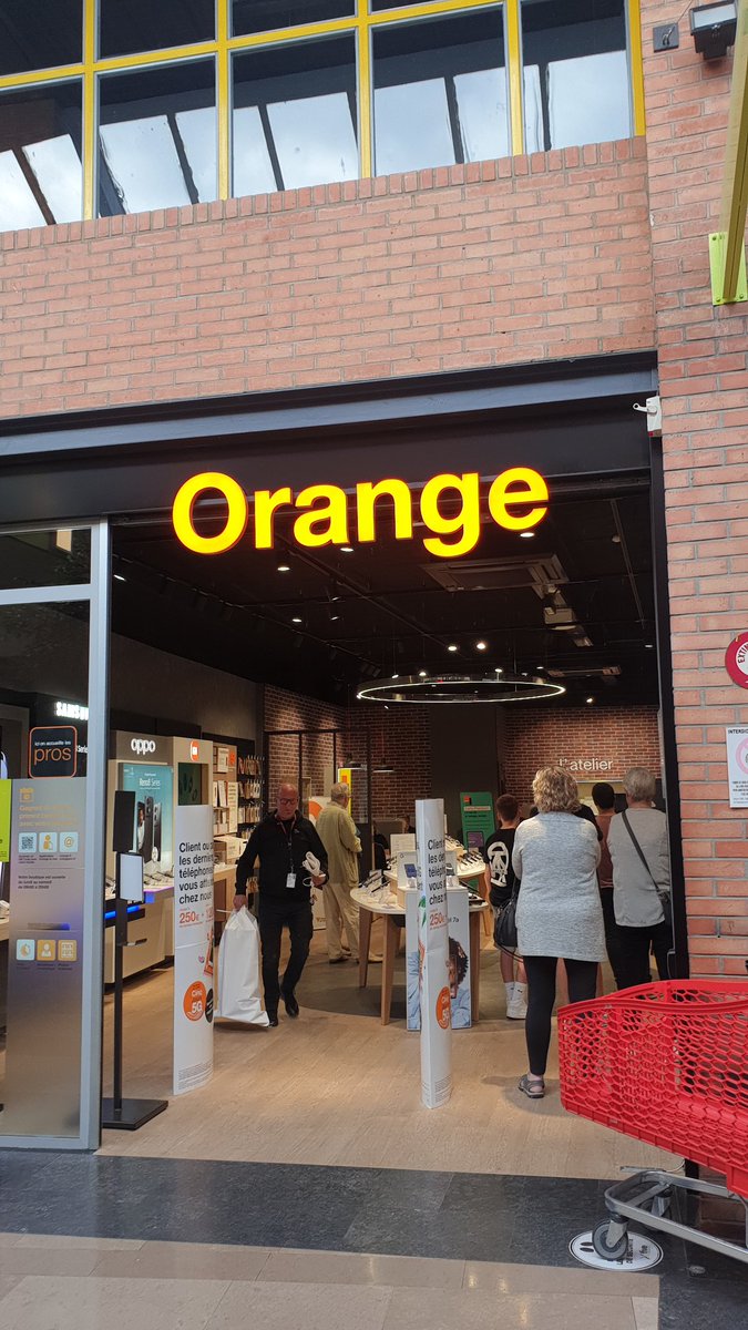 La boutique #gdt de <a href="/villedebethune/">ville de bethune</a> dans le centre commercial auchan la rotonde est devenue la 3 ème boutique en performance  sur le secteur Nord Est
bravo à l equipe et Jean Michel pour votre dynamisme et votre envie 

#touslessouriresgdt 
@GDT 
<a href="/AgnesDesbuisson/">Agnès Desbuisson GDT</a> 
<a href="/coachfibregdt/">James</a>