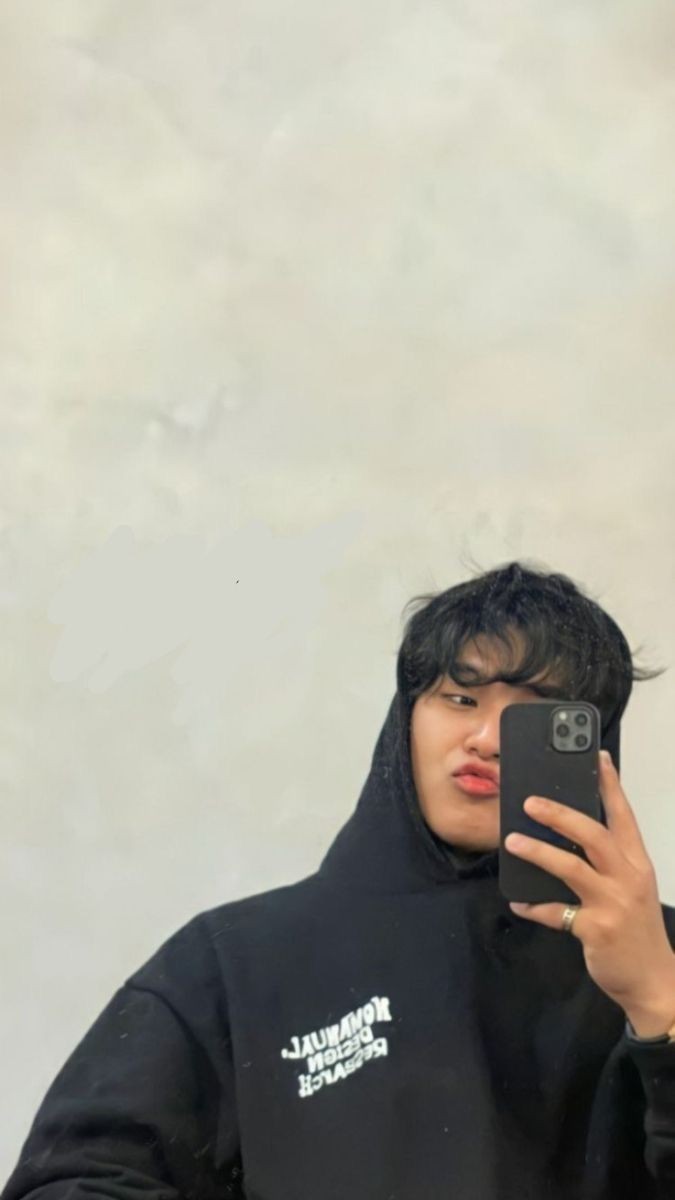 ‘ ’
Szukam kolegów, chętni mogą strzelić
 ''🩷'' na dole. Pozdrawiam, a za
 #retweet śle pięknego badyla!