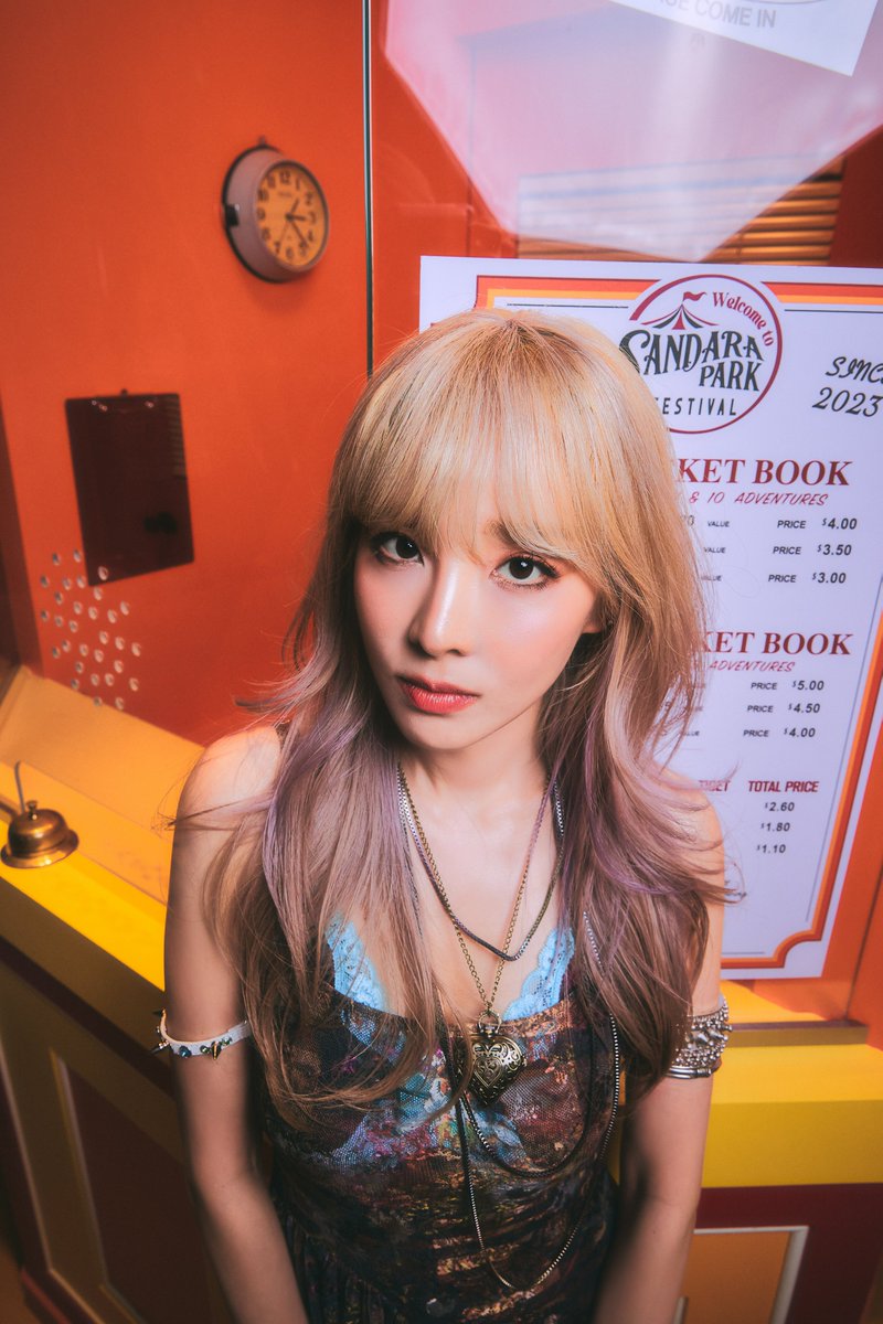 SANDARAxARADNAS's tweet photo. CONCEPT PHOTO #2

🐰🍬🛎🌃

Sandara Park Digital EP
〖𝐒𝐀𝐍𝐃𝐀𝐑𝐀 𝐏𝐀𝐑𝐊〗
🎡 2023.07.12 6PM (KST)

#산다라박 #SandaraPark
#FESTIVAL https://t.co/ua6c7oWf1B