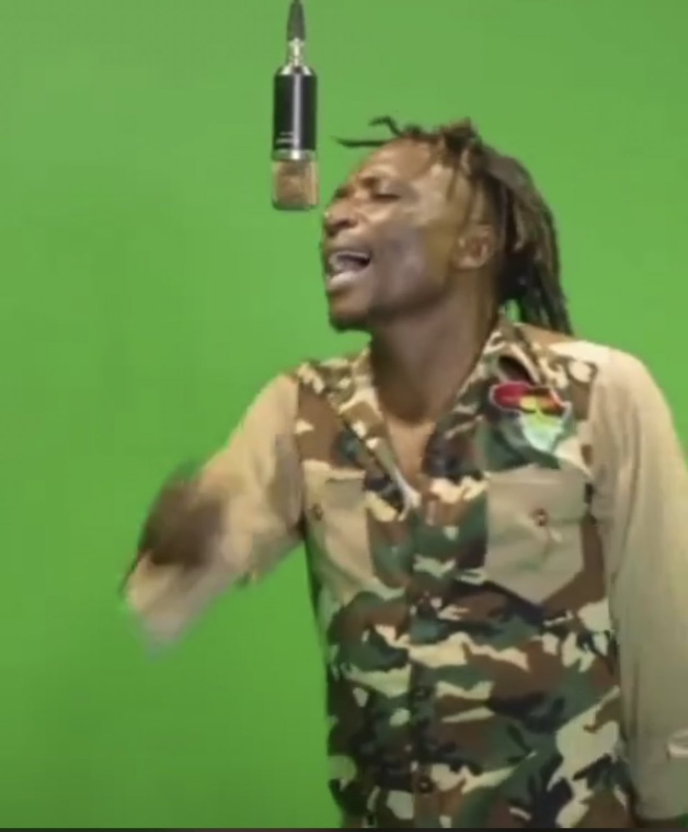 Law2605's tweet photo. Ndakusuwaa babe nditori muchiki newe fanike neka weather aka , ka weather aka x4🎶🎶 https://t.co/kLhD3UvYfb