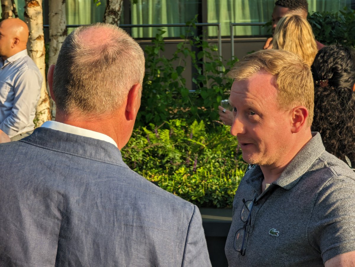 Sedna had the pleasure of hosting the Institute of Chartered Shipbrokers for summer drinks last week. About 50 members and friends of the ICS joined us on our office’s roof terrace.

Great conversations, food, and drink were enjoyed in the sun, which decided to come out for us