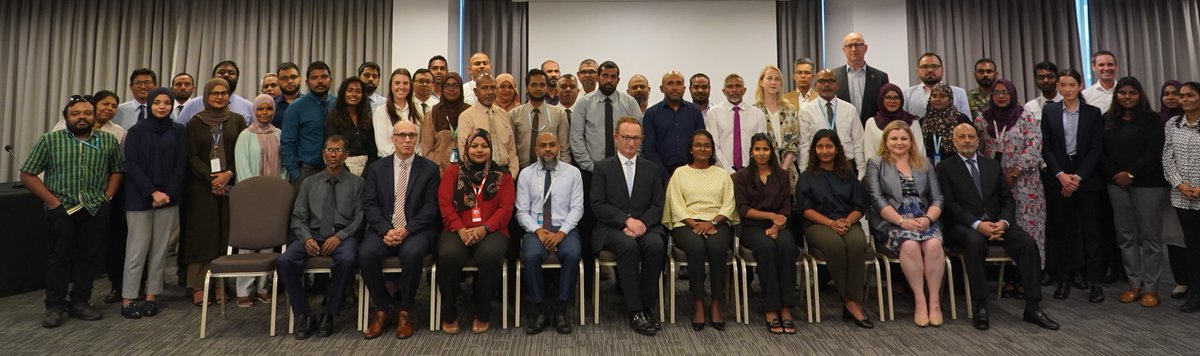 UNMaldives's tweet photo. Kudos to @governmentmv for tackling climate change &amp; prioritising early warning systems 🌊🏝️ Pleasure for @UNMaldives, @WMO, @UNDRR_AsiaPac to support @anuahsa &amp; SM Khadeeja Naseem leadership. #EarlyWarningsForAll https://t.co/W72qKE4LtJ