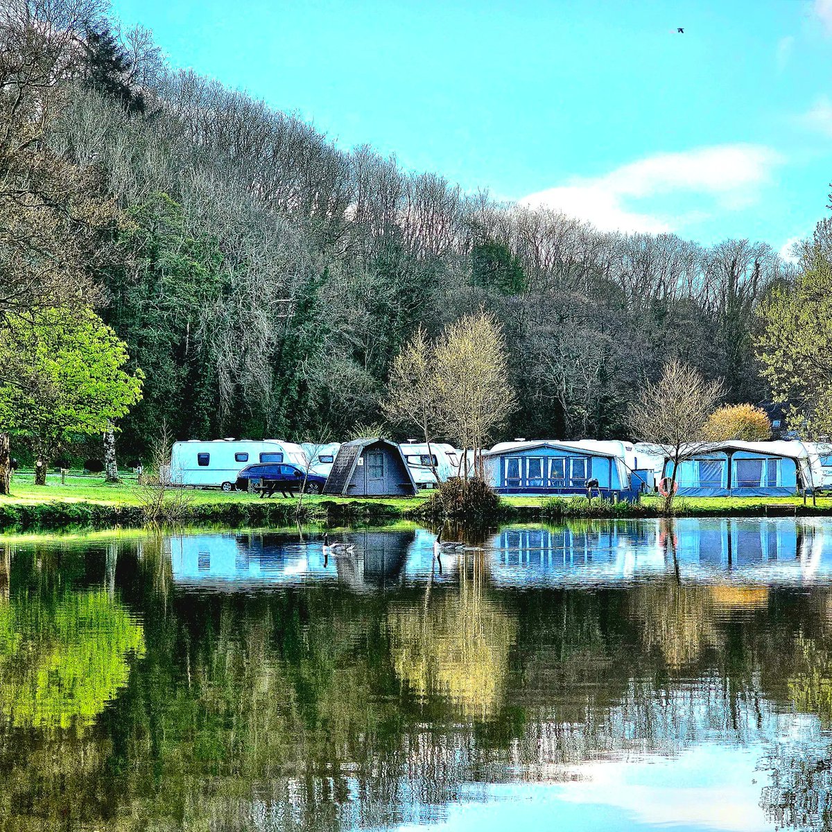 Camping_Direct's tweet photo. Mill Park is a sheltered caravan & camping site set in a beautiful location. 📷
Book a stay at this family-friendly site & explore both coast & countryside. 🌊 🐄
https://t.co/bJjM4EchYp
#Touring #Camping #Glamping #Family #Pets #Rural #Beach #Berrynarbor #Ilfracombe #Devon https://t.co/ysNZibTqYw