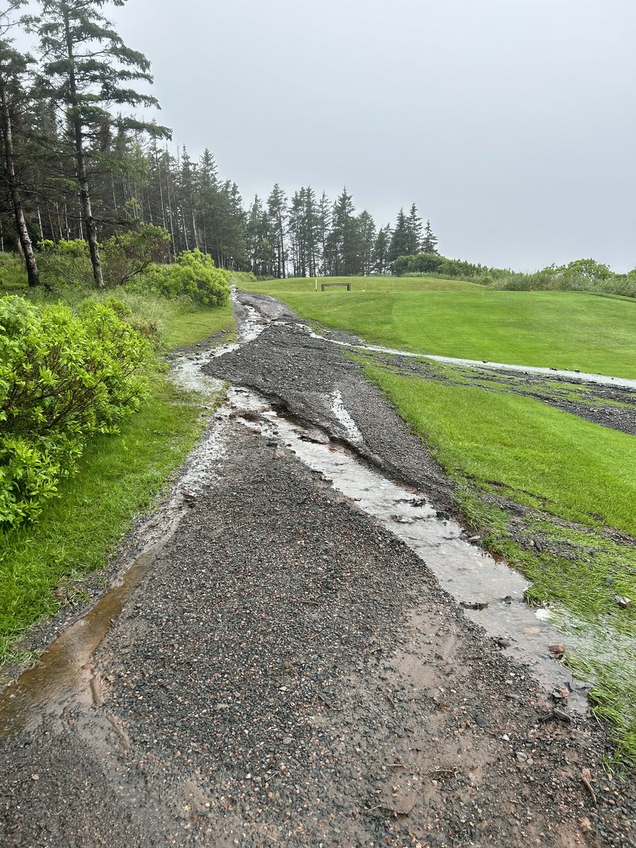 70 mm of rain in torrential downpours! The course will be closed today July 4 and will reopen tomorrow July 5.