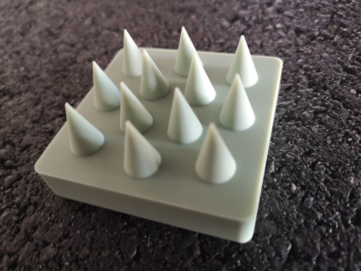 ネプチューンマンのコスチュームみたいなの