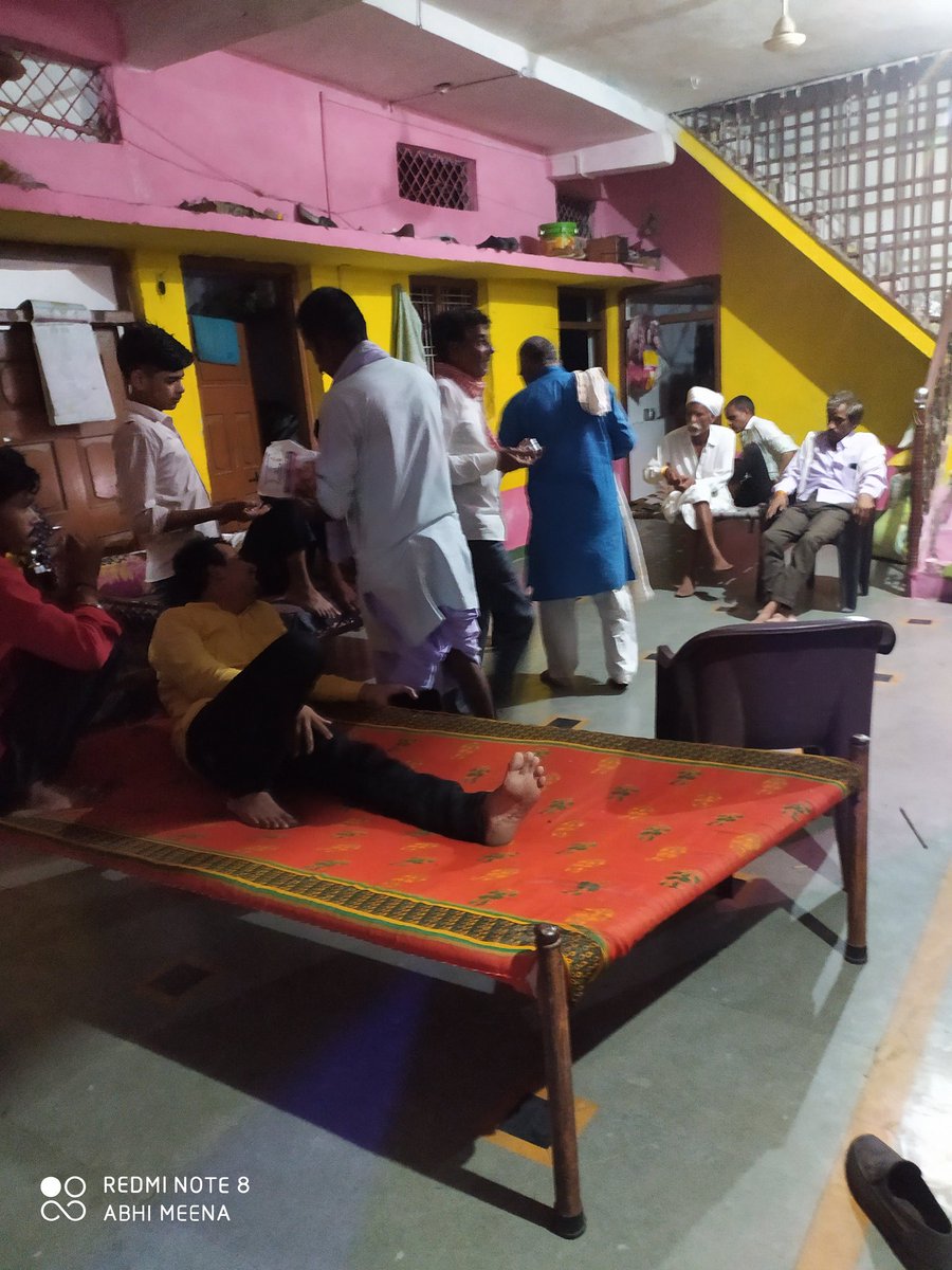 Dinesh_MeenaBJP's tweet photo. #MahaJanSamparkAbhiyan
'महा-जनसंपर्क अभियान' के तहत विगत रात्रि निज निवास पर स्थानीय क्षेत्रवासियों से जनसंपर्क किया तथा केंद्र सरकार द्वारा चलाई जा रही विभिन्न लोक कल्याणकारी नीतियों पर चर्चा की| ½
@vdsharmabjp @BJP4MP
#9YearsOfSeva
#9YearsOfGrowth
#9YearsOfModiBemisalDelhi https://t.co/qltERxARun