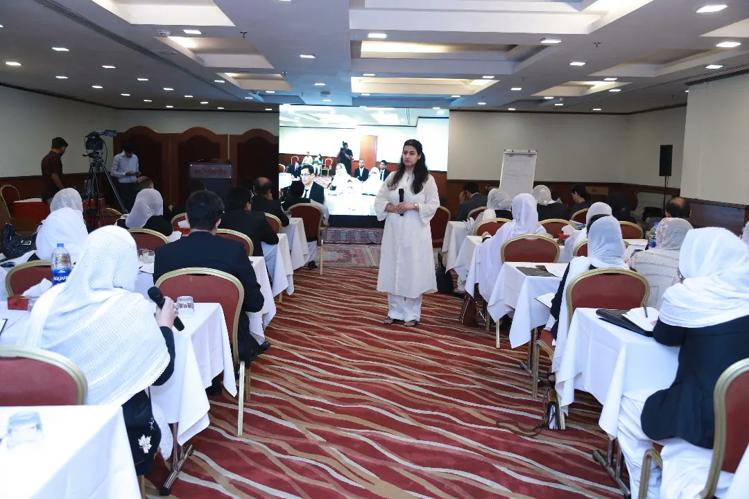 musawiofficial's tweet photo. Karachi, Jun 5-7, 23: Musawi &amp; @AcademySindh held a 3-day training for judges &amp; launch of the first bench book on Muslim Family Laws. Judges from across all provincial high courts attended the training &amp; two hon’ble judges from Malaysia &amp; Philippines shared comparative insights. https://t.co/ZTlRz0AwT4
