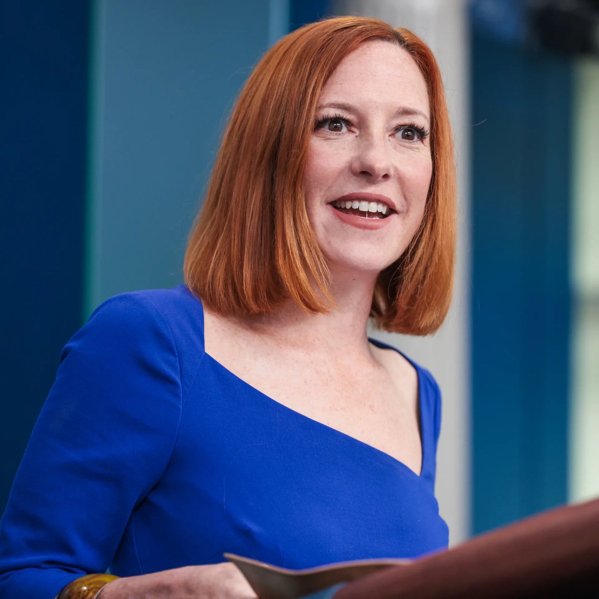 Who agrees that Jen Psaki is a way better journalist than Megyn Kelly?🙌
#ProudBlue #Fresh #DemVoice1