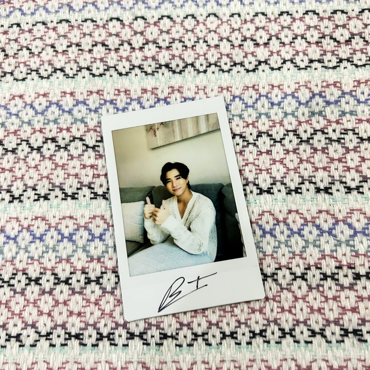 nknkstayhome's tweet photo. ขาย | WTS want to sell

รูปโพลาลอยด์เซ็นสด จากนิตยสาร HUG ฉบับน้องเพิร์ธ 1.2k ฿

📨 สนใจ/ดูรูปเพิ่มเติม ดีเอม ได้เลยค่า
#ตลาดนัดเพิร์ธ #ตลาดนัดgmmtv https://t.co/rtI3dJOX8T