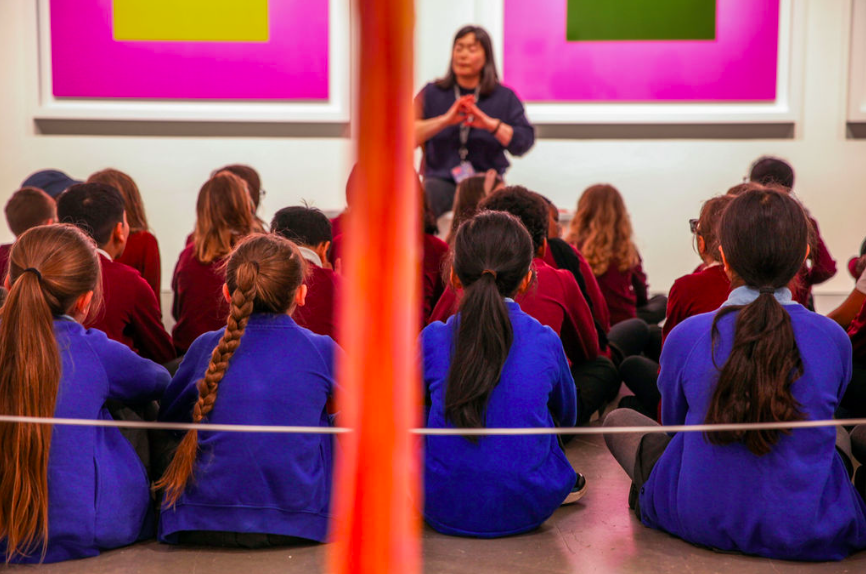 This #SLCW we are celebrating the wonderful work of linking pupils across #Bristol. They have exchanged work, had video calls and met together - getting to know one another through the arts. 16 schools and 500 pupils-building community together. Photo credit: @alicehendyphoto