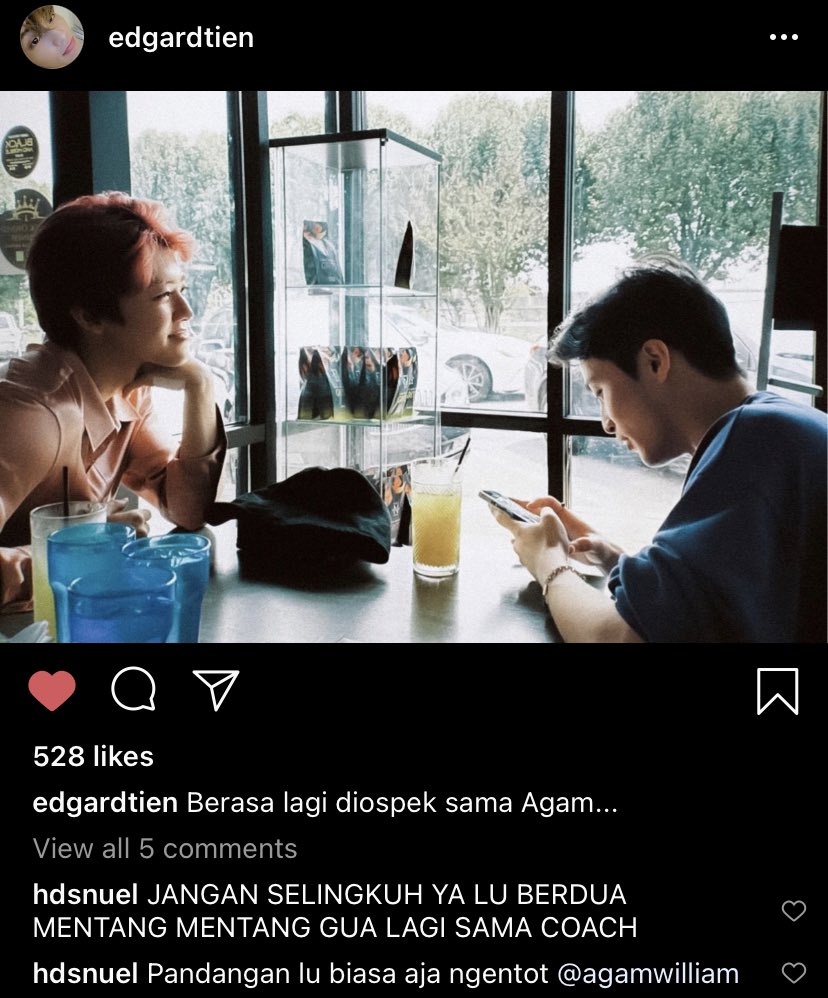 bloodymarrcy's tweet photo. markhyuck one tweet au 

cw // vulgar https://t.co/JsvzKldZtW
