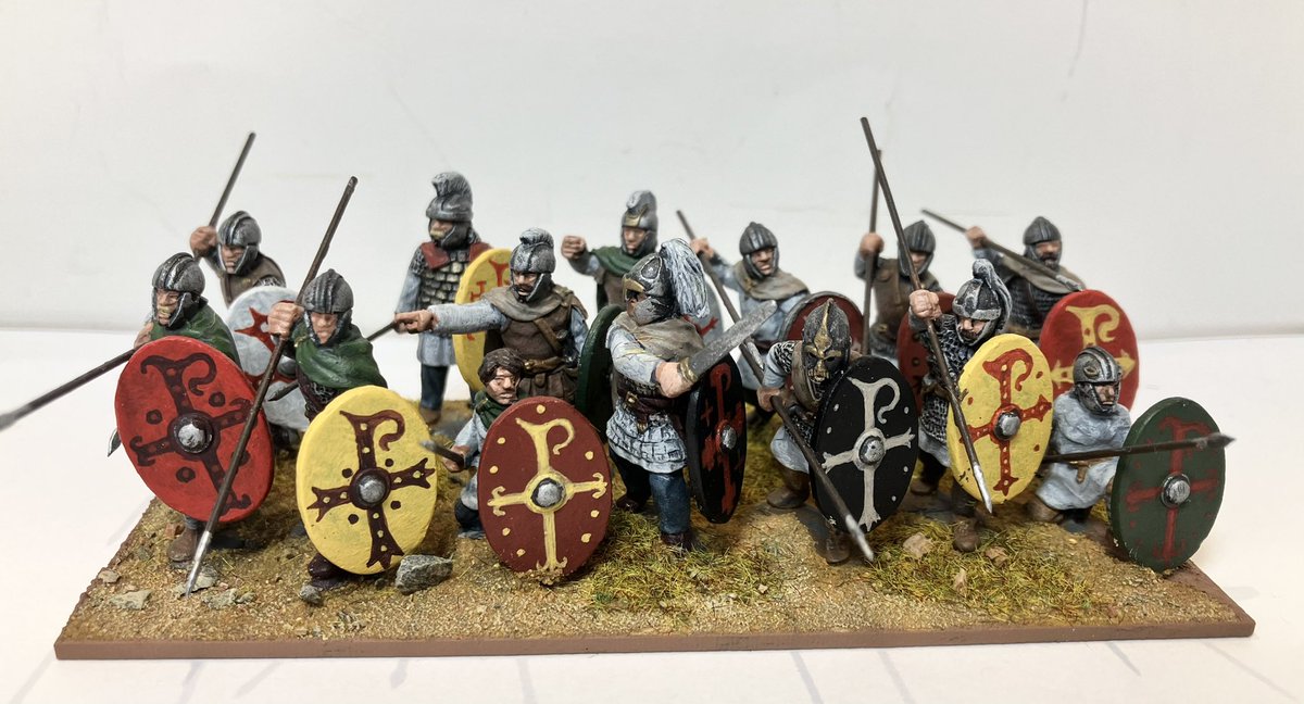 gareth_lane's tweet image. Dark Ages - I sold the collection a little while back, but I was asked to painted some more units to flesh it out. 
#28mm #darkages