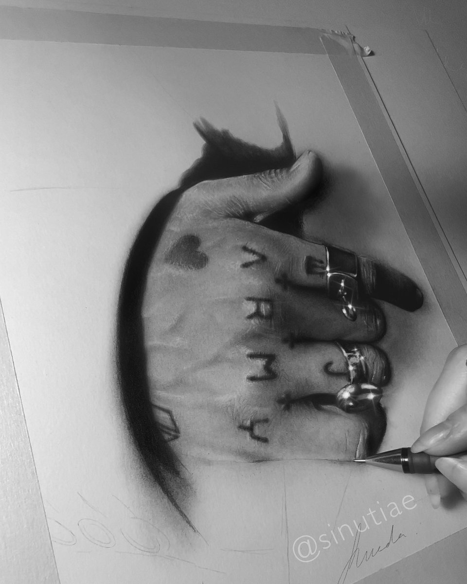 sinutiae's tweet image. i think my most detailed drawing is coming #JungKook_Seven