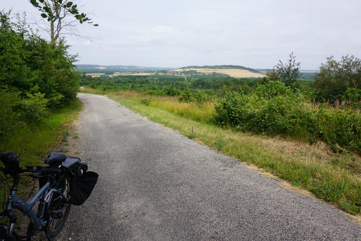 Retour d’expérience – Vélotaff à la campagne.

J’ai acheté en début d’année scolaire un vélo électrique dans l’optique de diminuer mon usage de la voiture pour aller au boulot.

Voici un petit compte rendu sur l’année scolaire, peut-être que ça donnera des idées à certains !