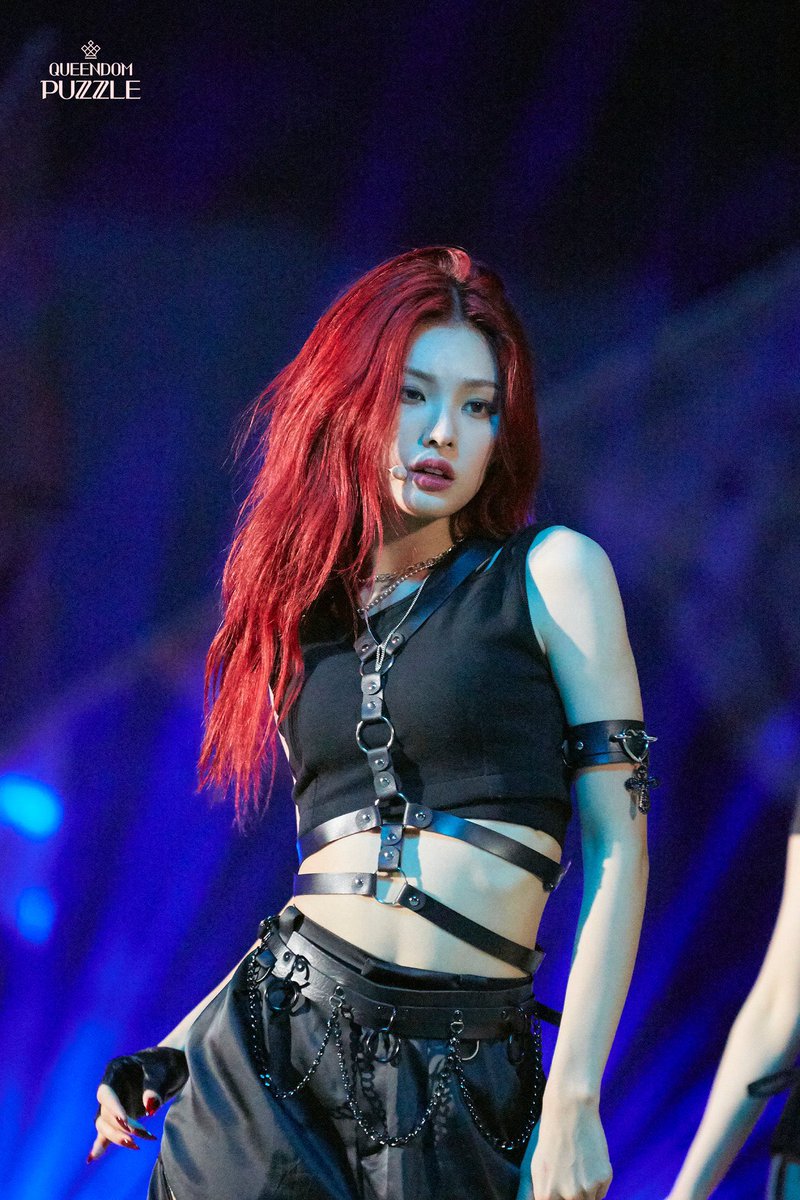 sangahsource's tweet photo. look at her https://t.co/FNFjuDqYPG