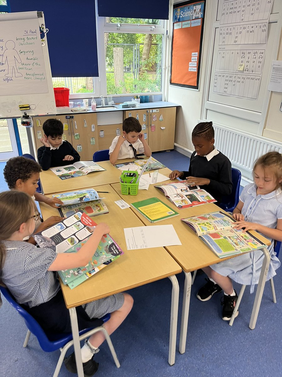 Y3SaintFrancis's tweet photo. Getting stuck into our latest issue from @BookmarkCharity lots of fun for the afternoon 🥰 https://t.co/iztMKiE1qY