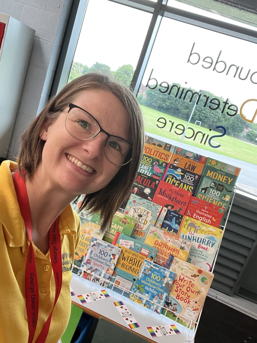 EmsBeauBooks's tweet photo. Let the year 6 induction evening commence at @GeorgeDixonAcad 😊 https://t.co/4vad9nDDlF