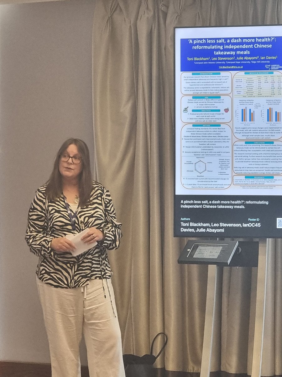 Mee_Row's tweet photo. Dr Blackham presenting her poster "A pinch less salt, a dash more health" @swisstoni99 #NSSummer23 https://t.co/cIOK87NbAc