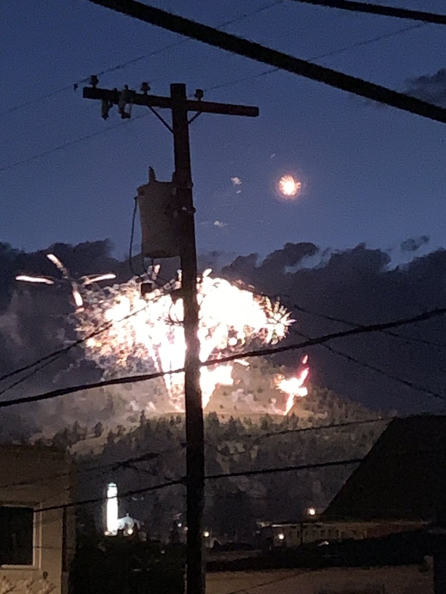 thehunter10's tweet photo. Happy 4th of July! Freedom and independence celebrations. Fireworks last night in #Butte MT were amazing. https://t.co/RvJa4mgzCa