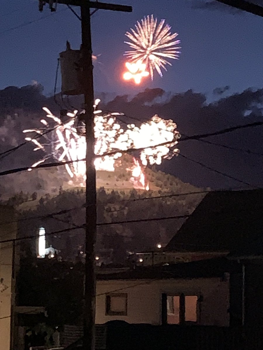 thehunter10's tweet photo. Happy 4th of July! Freedom and independence celebrations. Fireworks last night in #Butte MT were amazing. https://t.co/RvJa4mgzCa