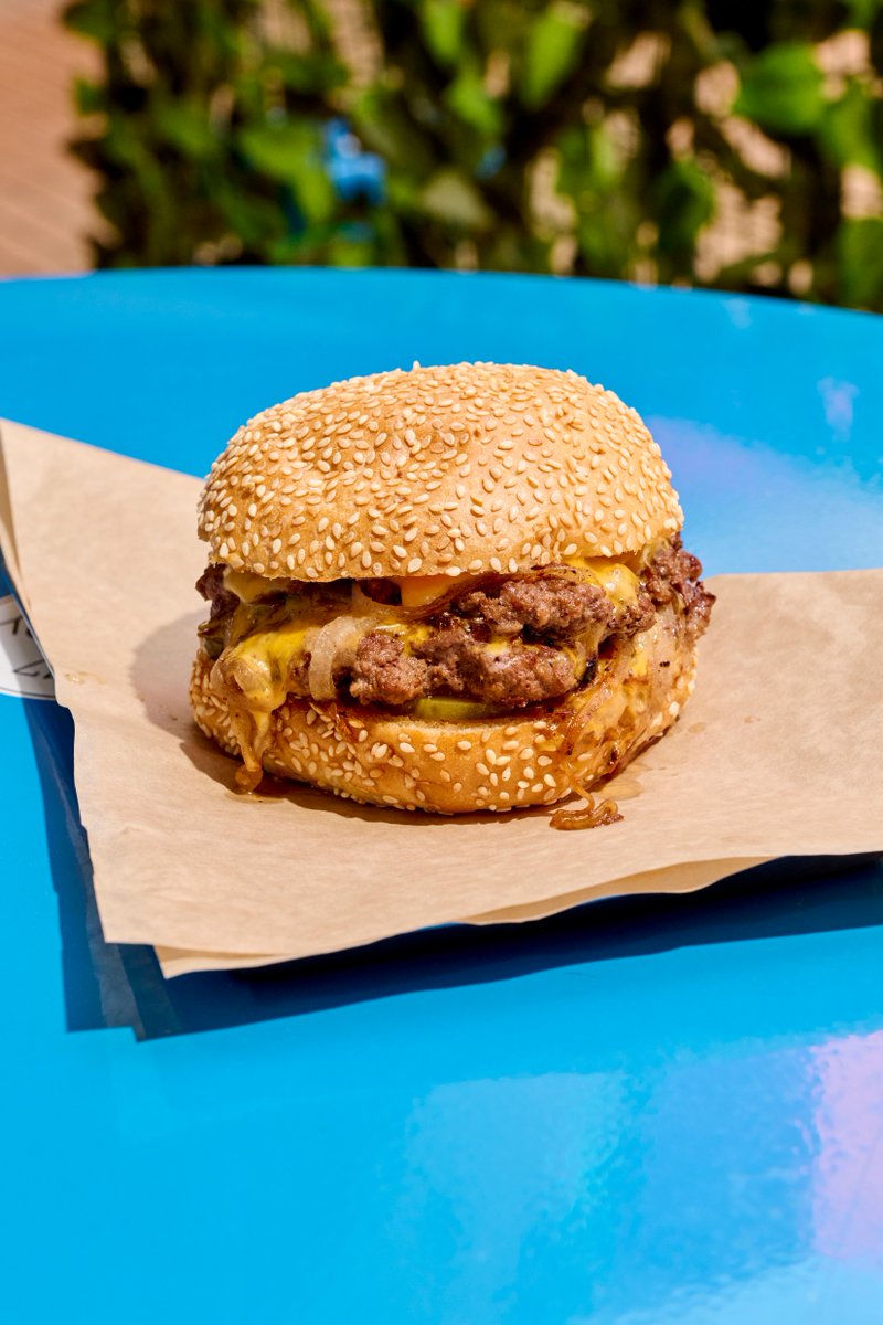 🍔 <a href="/alvincailan/">alvincailan</a>'s #UltimateBurgerMenu is still bringing the flavor to NYC all summer long via Hungry House! You know what to do. Order up: orderhungryhouse.com/the-burger-sho….