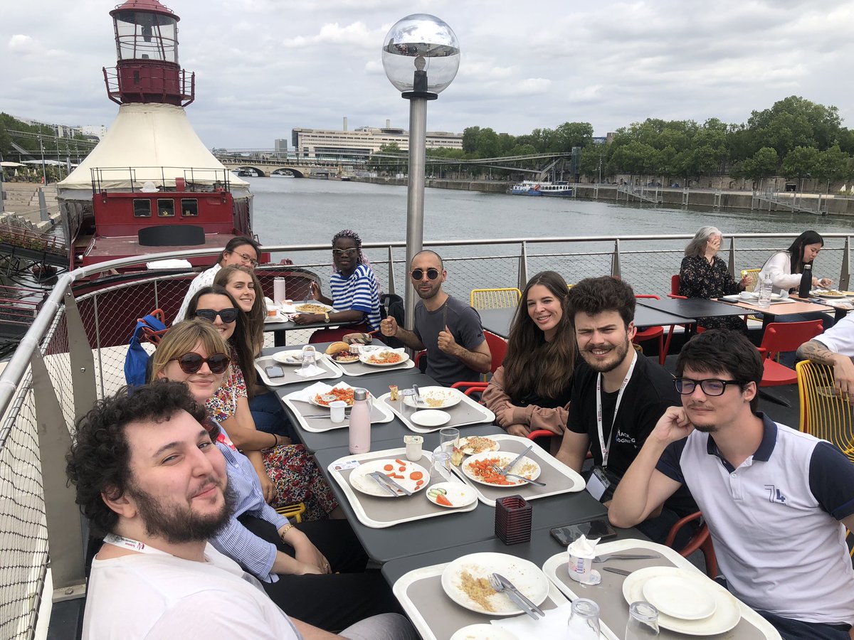 HackingCognition tweet media