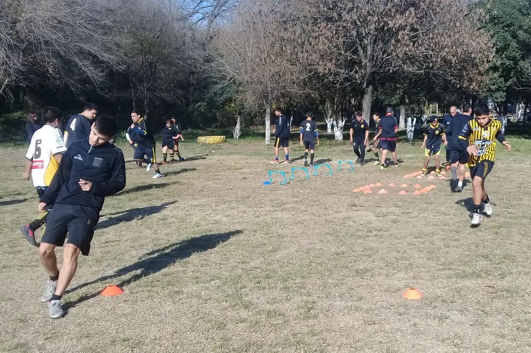 Hoy nuestros chicos/as tuvieron una jornada más de entrenamiento en nuestra ciudad deportiva #fútbolinclusivo #deportesinclusivos #futbolxlainclusion #inclusion
