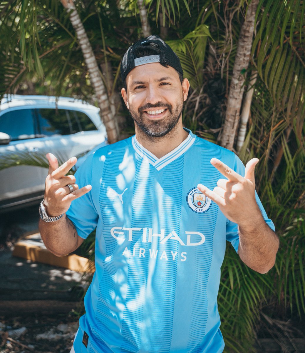 ManCityES's tweet photo. ¡Cuanta facha, Kuni! 🤟

@aguerosergiokun 😎 https://t.co/m1tnhEbVua