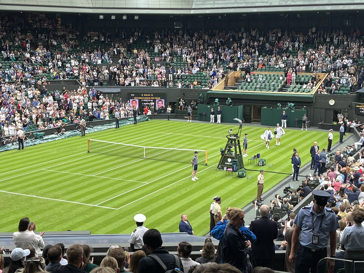 Last time Andy Murray played a Brit at #Wimbledon - he won the match and the title. “Shall we start celebrating now?” Murray quipped at the weekend. Murray returns to Centre Court - treasure it while you can - against Ryan Peniston Live: tinyurl.com/47zrmdjc