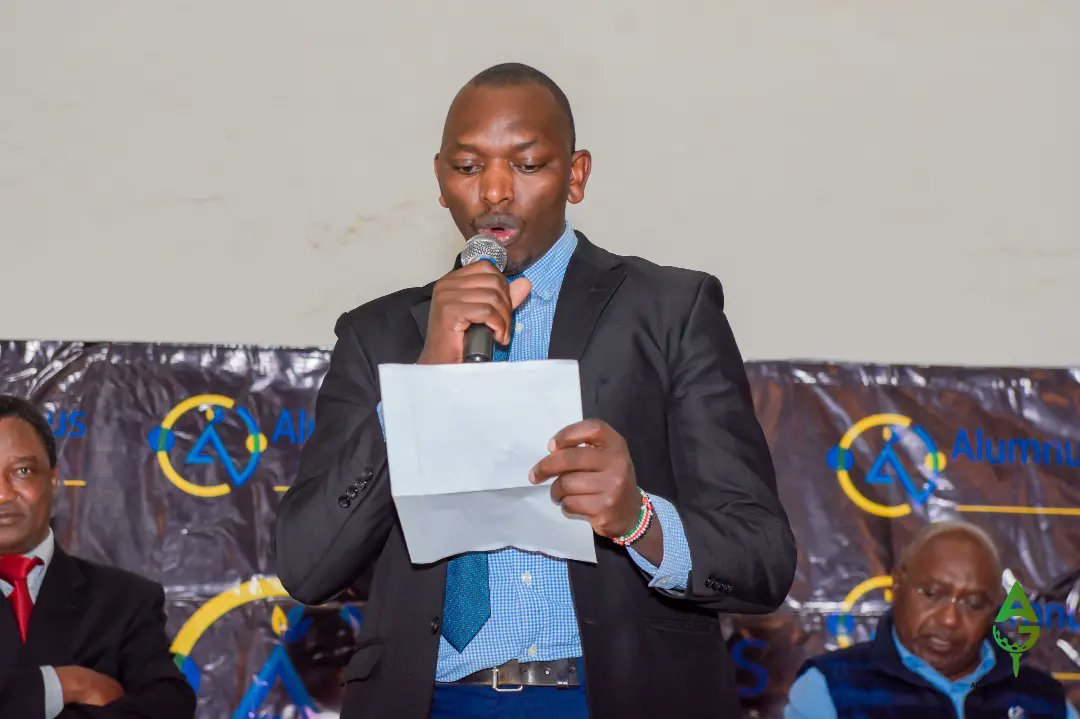 alumnichallen1's tweet photo. Nanyuki High School's Best Teacher Award recipient honored by alumni for exceptional teaching. 

@KenyaAirways
@steritours_ke

#TeachingExcellence #AlumniRecognition #EducationImpact https://t.co/UdBlF0RYUW