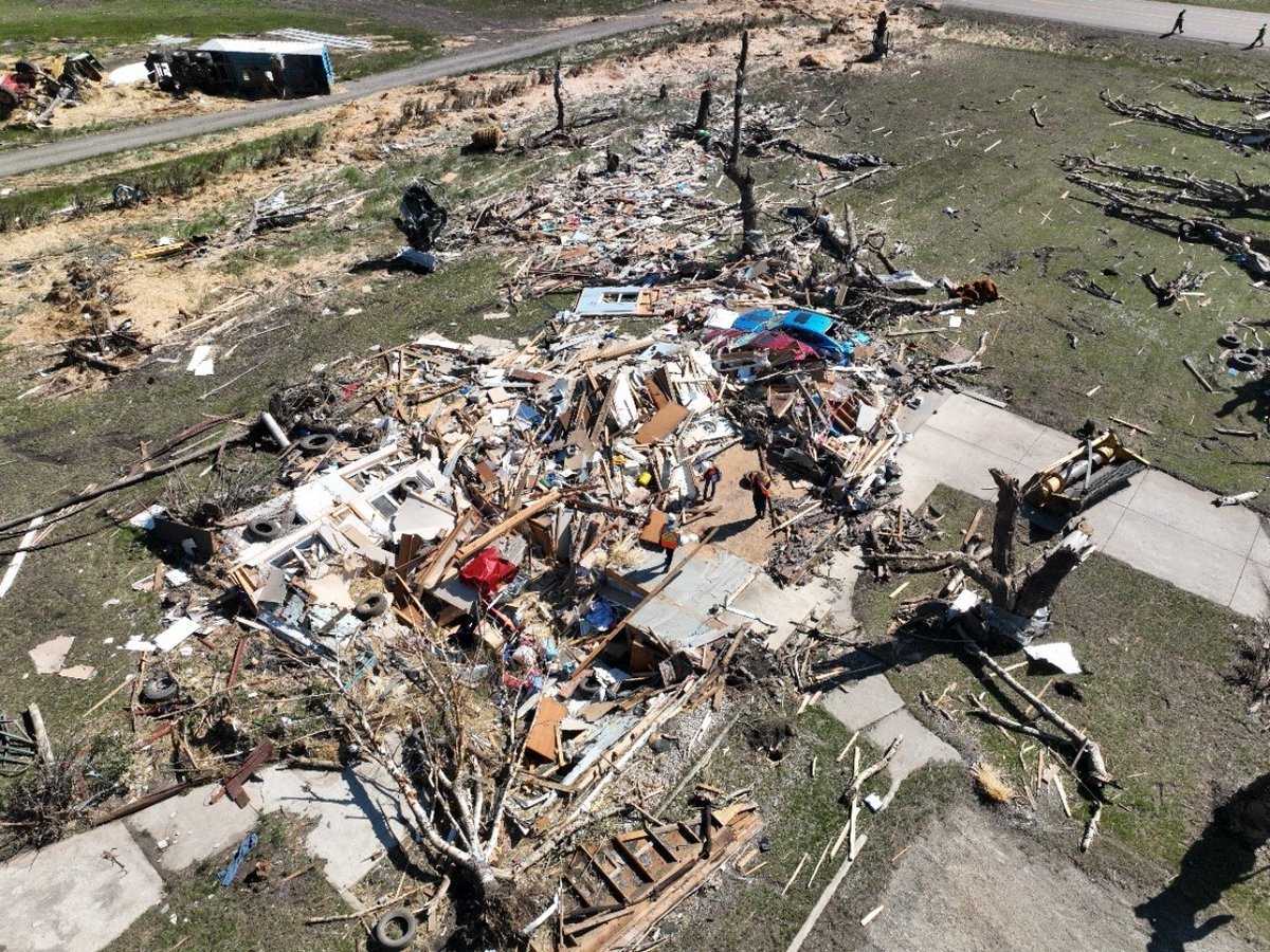 Northern Tornadoes Project 🇨🇦 (@westernuntp) on Twitter photo An NTP investigation, in collaboration with <a href="/ECCCWeatherAB/">ECCC Weather Alberta</a>, has concluded that the worst damage from the July 1st Didsbury tornado is rated EF4 on the Enhanced Fujita scale, making it the highest-rated AB tornado since Edmonton in 1987.
Full details: uwo.ca/ntp/blog/2023/… An NTP investigation, in collaboration with <a href="/ECCCWeatherAB/">ECCC Weather Alberta</a>, has concluded that the worst damage from the July 1st Didsbury tornado is rated EF4 on the Enhanced Fujita scale, making it the highest-rated AB tornado since Edmonton in 1987.
Full details: uwo.ca/ntp/blog/2023/…