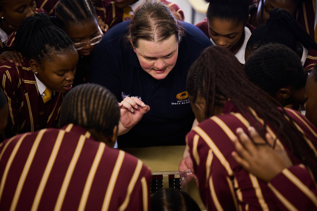UKSpaceAcademy's tweet photo. @LR_Foundation have shared their 2022 Impact Review, showcasing their grant-holders' international projects, including our work with the @SANSA7. Find out about this inspirational partnership here: https://t.co/fM33mHHUlp

Image by @sambarking, see alt text for full credit https://t.co/jEHpgBNaly