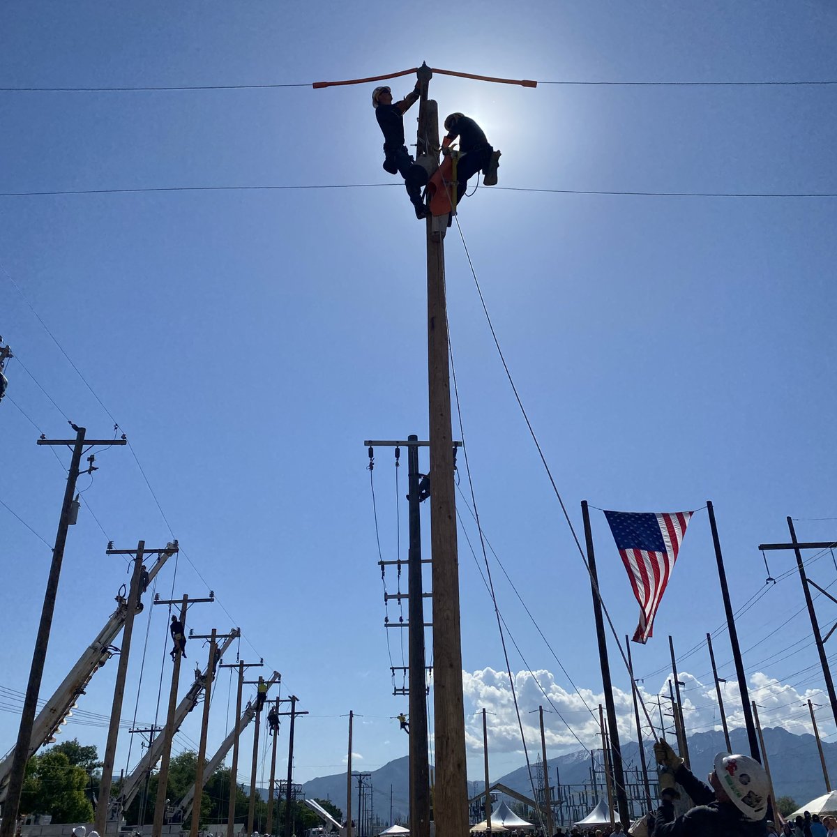 WeAreCVE's tweet photo. Happy Independence Day from Cache Valley Electric! Let's raise the flag for freedom, salute all the courageous men &amp; women who protect our great country, and celebrate the USA with family &amp; friends! #cachevalleyelectric #cvefamily #happy4thofjuly #utahlinemanrodeo https://t.co/yYtxhiGTYE