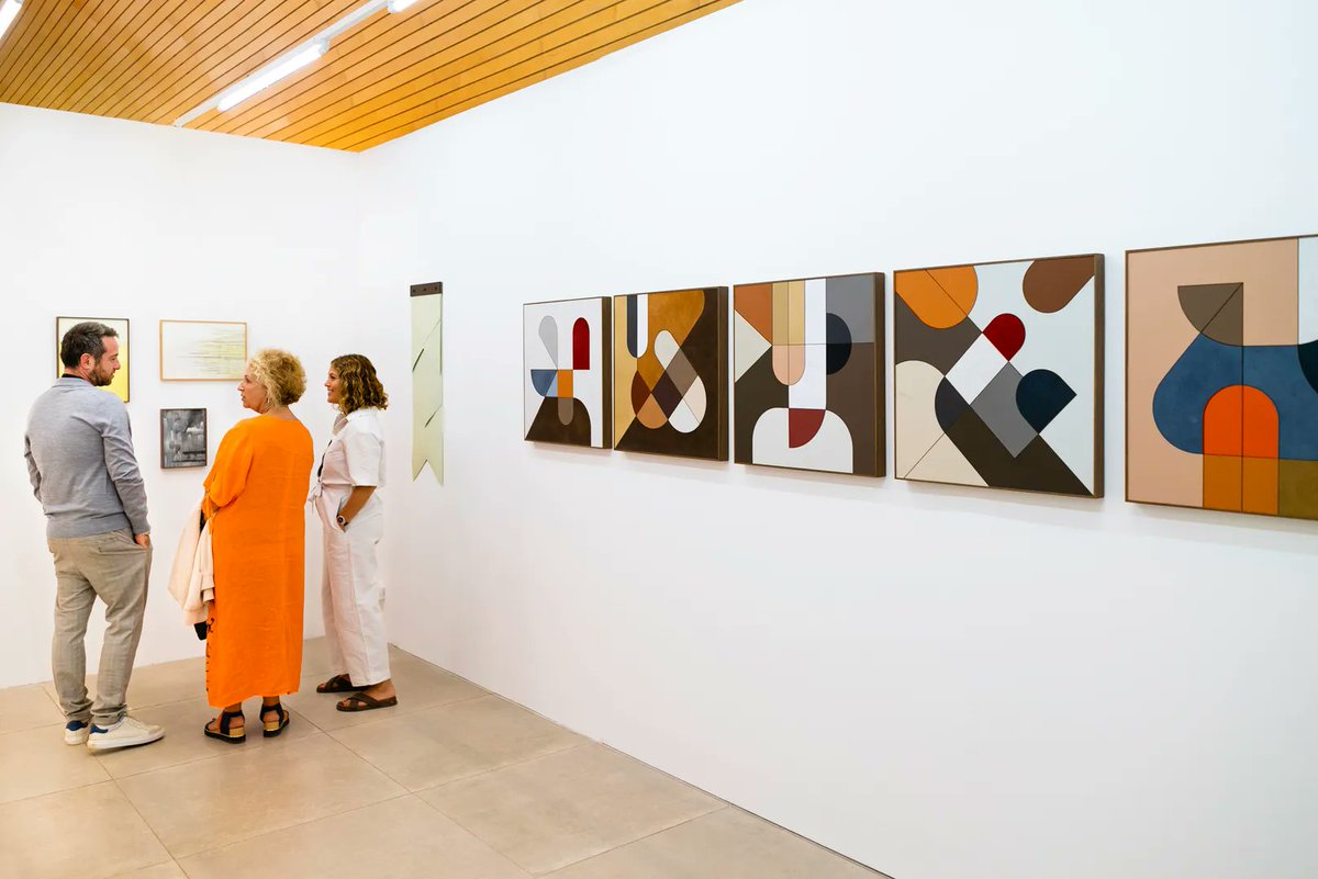 ESTEARTEfair's tweet photo. 10th edition. SAVE THE DATE! 
•
January 6-9, 2024
#ESTEARTEfair
#uruguay
• 
image: @galeriazielinsky https://t.co/2U1PdlUPPO