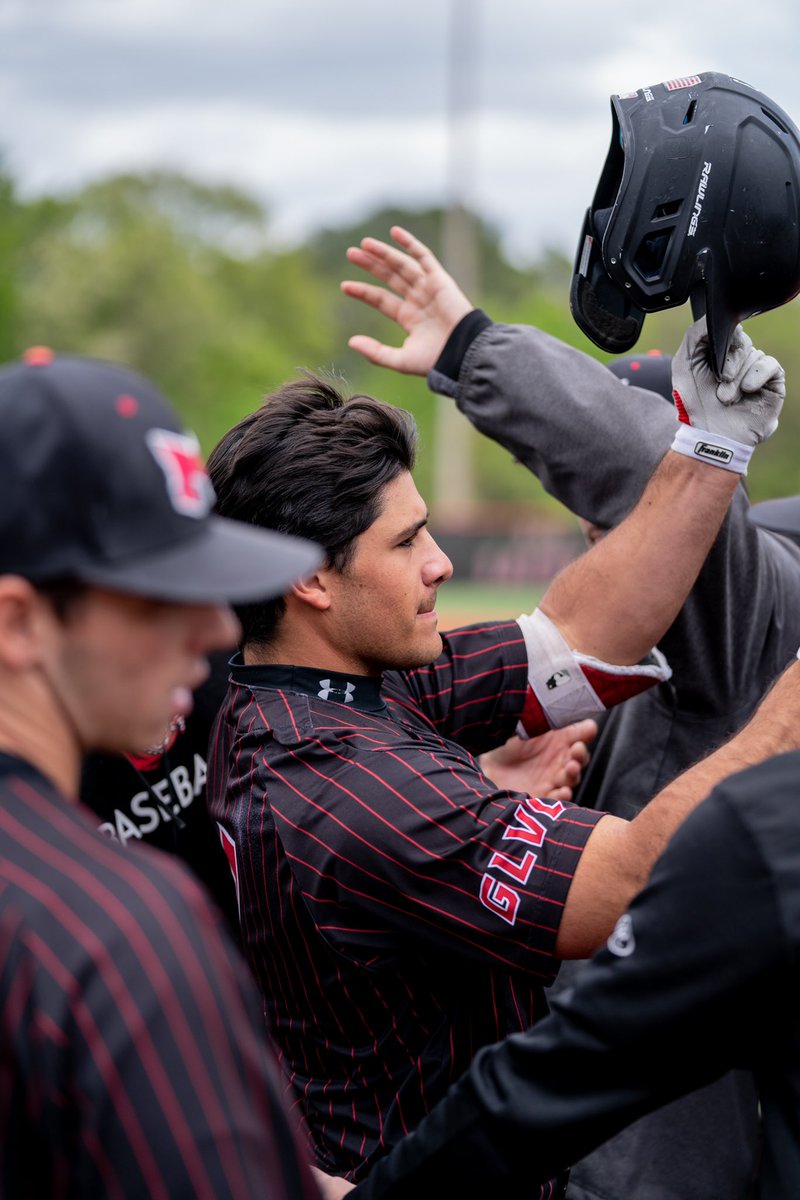 elias_stevens's tweet photo. Excited to be back for my graduate year. Truly a special group of guys. @MaryvilleSaints @BaseballMU #team46 https://t.co/r15p6foRkM