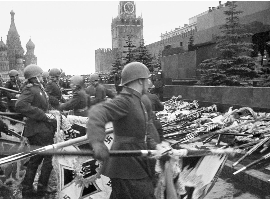 RoadSafety1stMA's tweet photo. https://t.co/BeH4JqIR2H #DearAll #3July 1944 #Liberation #Minsk🇧🇾#Belarus by #RedArmy #USSR where #WW2 started in 1941 #BrestFortress #Kiev #Crimea🇷🇺ended☮️#VictoryParade🇷🇺#Moscow @BelarusMFA @RusEmbassyMinsk @mfa_russia @KremlinRussia_E🇷🇺@PMSimferopol🇷🇺#MA🎶529/3📵🚘#RoadSafety https://t.co/zaB4l2CaMW