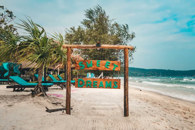 DeborahTurley4's tweet photo. Here are some good places to hang out on the beach in #Cambodia. #vacations  https://t.co/cbJVHcT7yI https://t.co/R5dOKwZ0E5