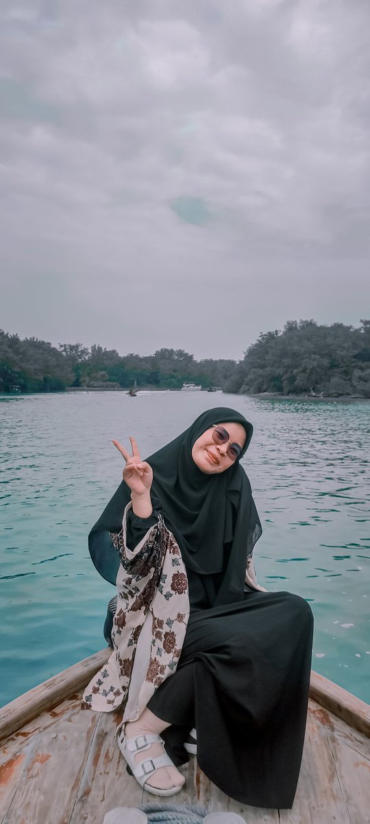 haiimatcha's tweet photo. Masyaallah, indah banget ciptaan-Mu 😊
📍Pulau Pramuka, Kep. Seribu https://t.co/wyPZo2NmA2