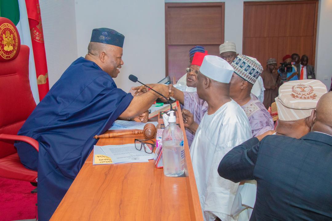 Senator_Akpabio's tweet photo. I  presided over today's Plenary after Sallah break. 

At the resumed sitting of the Senate, Principal Officers were elected for the Senate with Senator Opeyemi Bamidele, emerging the Leader of the Senate, Senator Dave Umahi; Deputy Senate Leader, Senator Ali Ndume;.. https://t.co/hVu1s2PgAS