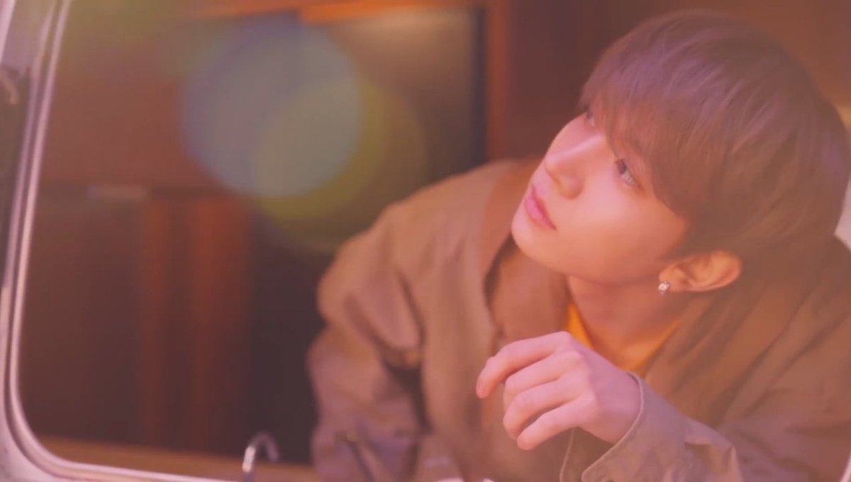 heesthetical's tweet photo. soft for him #HEESEUNG https://t.co/u8pVBWbJnd