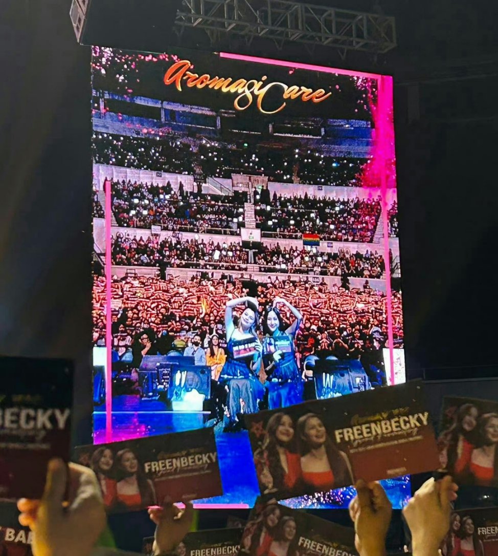 fb_chasel's tweet photo. Go ahead and fly my babies ✨ hand in hand to walk together, we will always support u 🧸🐰🤍🥰
We love u forever💖
#FreenBeckyAromagicare
#FreenBeckyAtTheBigDome 
#beckysangles #srchafreen https://t.co/UTiXl1RpbJ